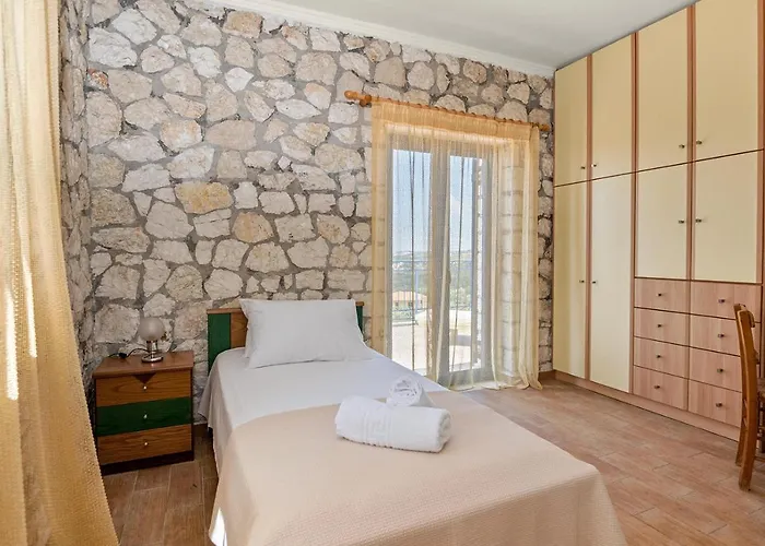 Stone House In Olive Grove - Former Denis Stone Βίλα