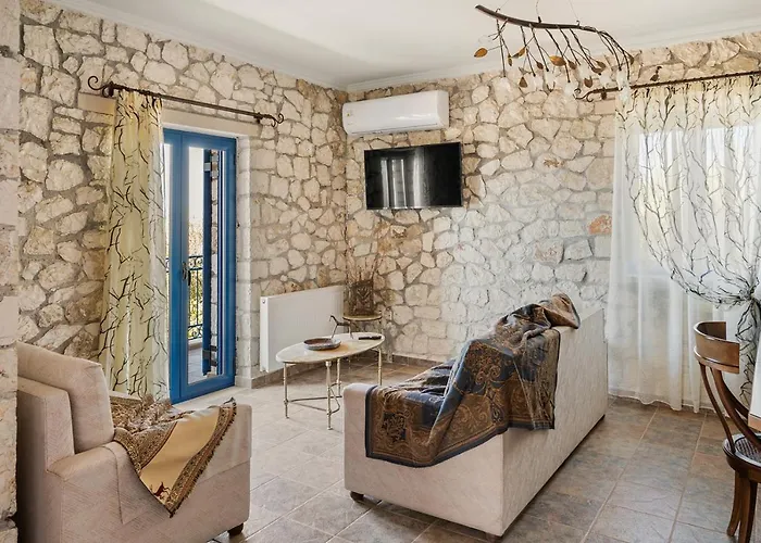 Βίλα Stone House In Olive Grove - Former Denis Stone Τραπεζάκι