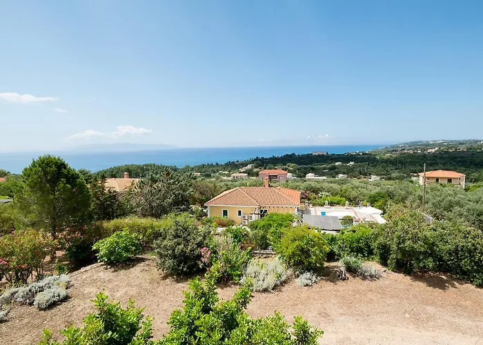 Stone House In Olive Grove - Former Denis Stone * Τραπεζάκι
