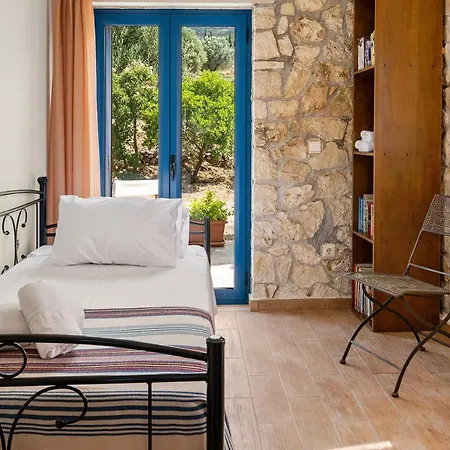 Stone House In Olive Grove - Former Denis Stone Trapezaki (Kefalonia)