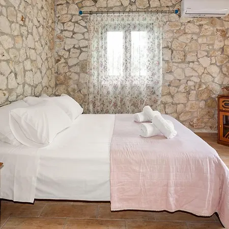 Villa Stone House In Olive Grove - Former Denis Stone